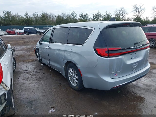 2023 CHRYSLER PACIFICA 2C4RC1BG1PR512123 Photo 2