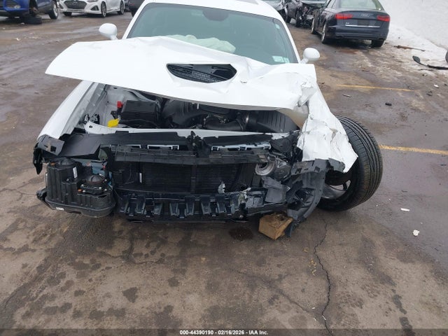 2023 Dodge Challenger R/t მანქანა იყიდება აუქციონზე, vin: 2C3CDZBT2PH654621, აუქციონის ნომერი: 44390190