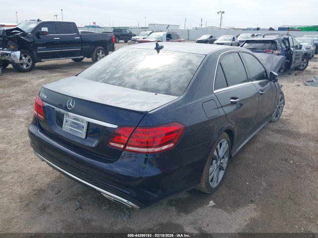 2014 MERCEDES-BENZ E 350 WDDHF5KB8EA984695 Photo 3