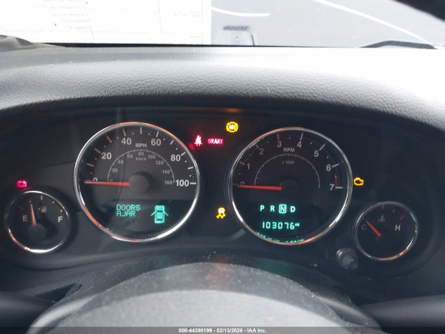 1C4BJWDG0HL612161 Jeep Wrangler Unlimited Sport 4x4