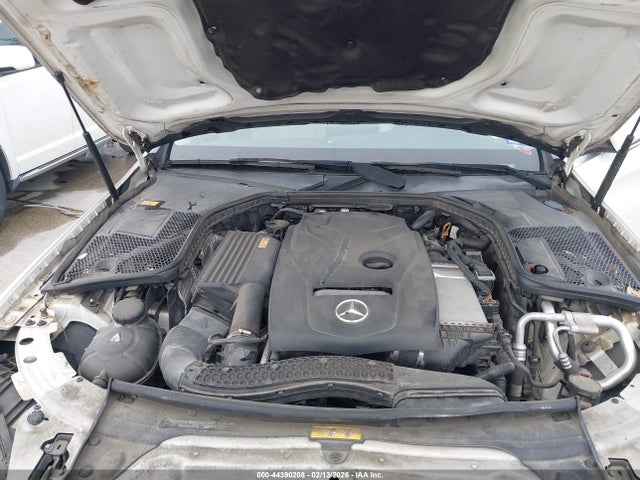 55SWF4JB1GU113983 Mercedes-Benz C 300