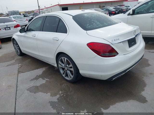 55SWF4JB1GU113983 Mercedes-Benz C 300
