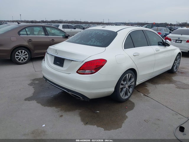 55SWF4JB1GU113983 Mercedes-Benz C 300