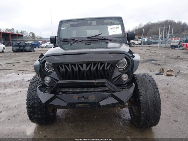 Продаж на аукціоні авто 2015 Jeep Wrangler Unlimited Sahara, vin: 1C4BJWEG1FL531827, номер лоту: 44390218