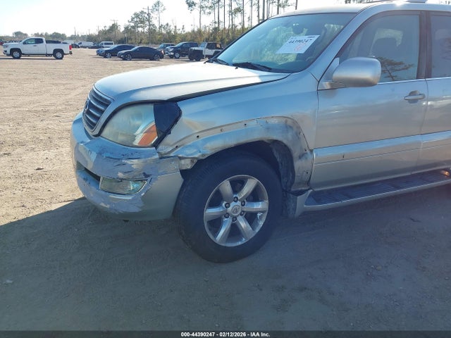 2004 LEXUS GX 470 JTJBT20X240032461 Photo 5