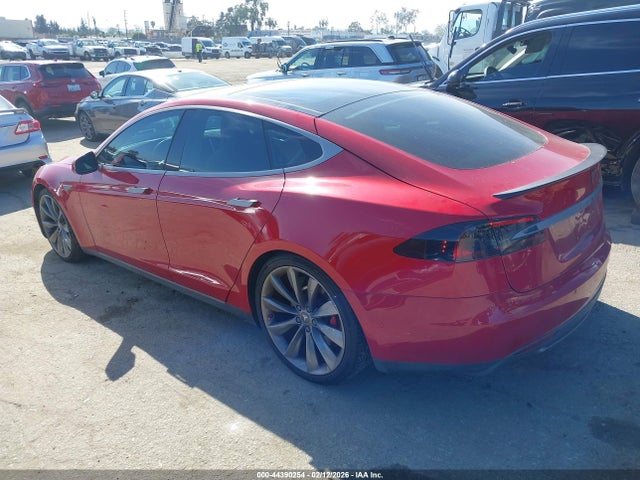 2015 TESLA MODEL S 5YJSA1E40FF108409 Photo 2