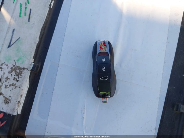 2017 PORSCHE CAYENNE E-HYBRID WP1AE2A27HLA70847 Photo 10