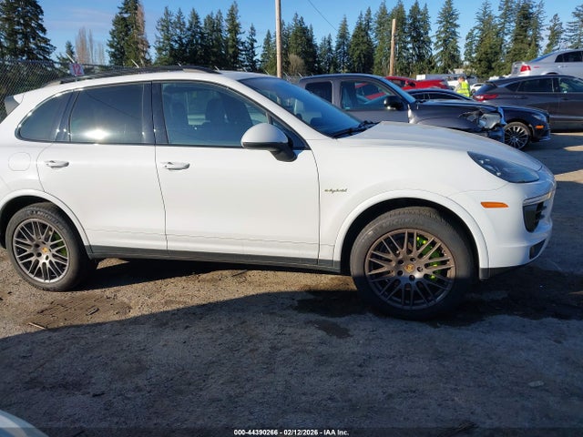 WP1AE2A27HLA70847 Porsche Cayenne E-hybrid S Platinum Edition