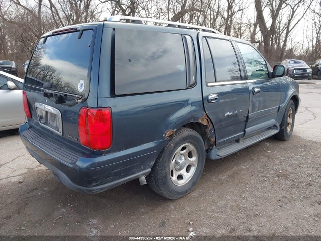 1998 LINCOLN NAVIGATOR 5LMPU28L5WLJ53924 Photo 3
