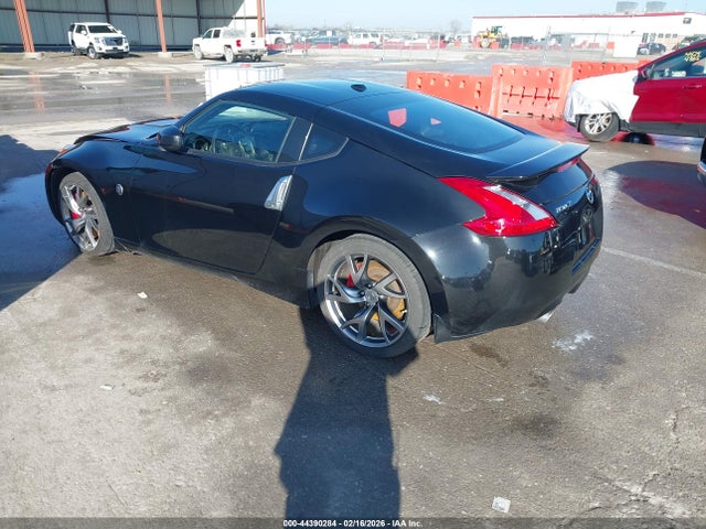 2015 NISSAN 370Z JN1AZ4EH1FM443911 Photo 2