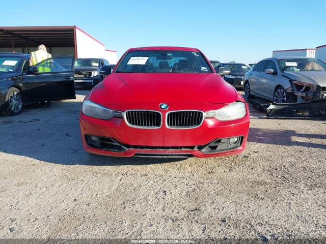 44390289 :رقم المزاد ، WBA3C1C5XDK104620 vin ، 2013 Bmw 328i مزاد بيع