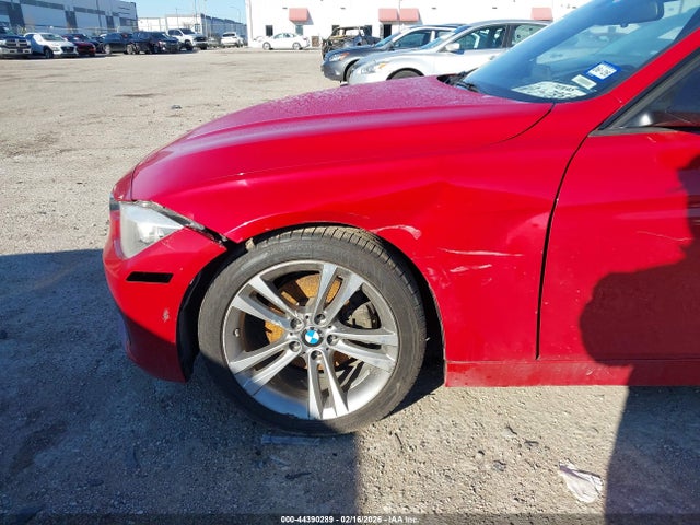 44390289 :رقم المزاد ، WBA3C1C5XDK104620 vin ، 2013 Bmw 328i مزاد بيع