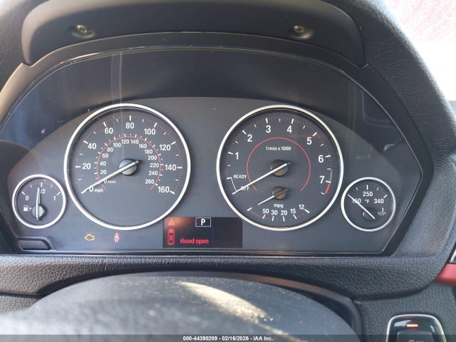 44390289 :رقم المزاد ، WBA3C1C5XDK104620 vin ، 2013 Bmw 328i مزاد بيع