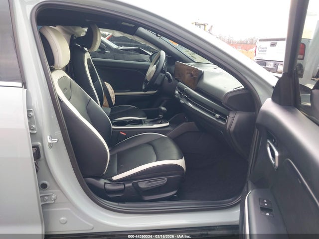 Продажа на аукционе авто 2025 Kia K4 Gt-line, vin: 3KPFW4DE8SE142127, номер лота: 44390334