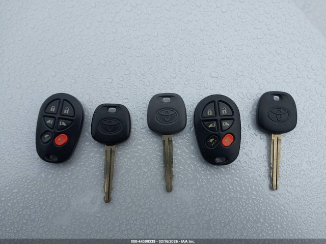 44390339 :رقم المزاد ، 5TDZK22C58S145841 vin ، 2008 Toyota Sienna Xle مزاد بيع
