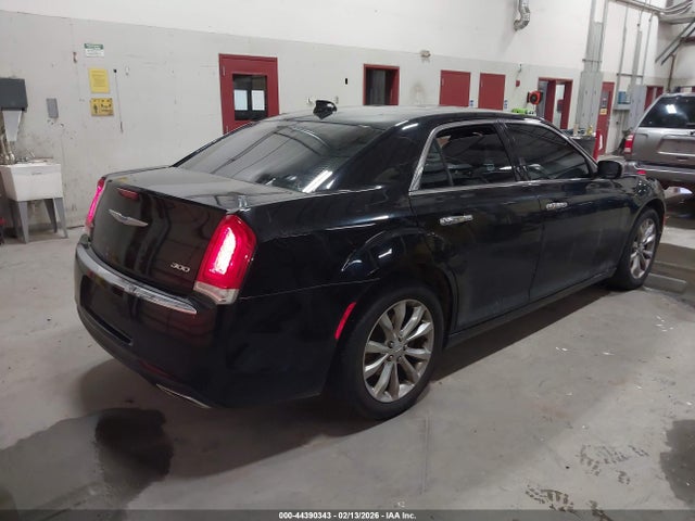 2C3CCAKGXKH613721 Chrysler 300 Limited Awd