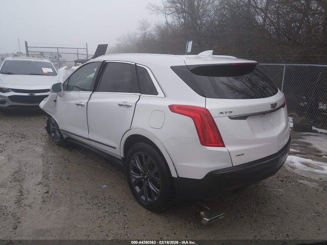 2019 CADILLAC XT5 1GYKNDRS9KZ263716 Photo 2