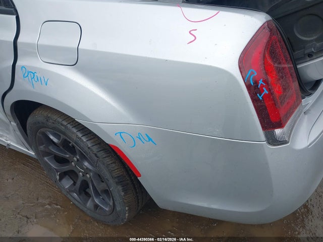 Продаж на аукціоні авто 2020 Chrysler 300 300s, vin: 2C3CCABT7LH180809, номер лоту: 44390366