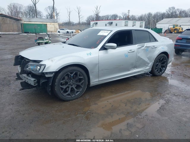 Продаж на аукціоні авто 2020 Chrysler 300 300s, vin: 2C3CCABT7LH180809, номер лоту: 44390366