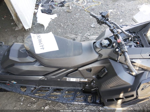 Ski-Doo Renegade Andrenaline 2026 2BPSDTTA6TV000024 Image 5