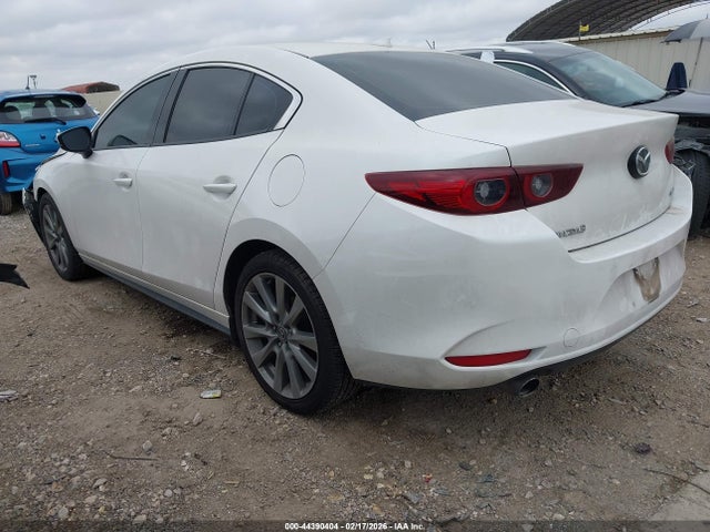 2022 Mazda Mazda3 Premium მანქანა იყიდება აუქციონზე, vin: JM1BPADL0N1509540, აუქციონის ნომერი: 44390404