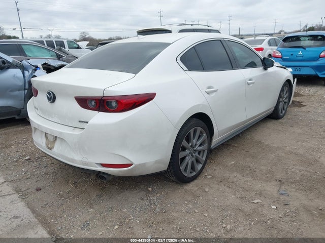 2022 Mazda Mazda3 Premium მანქანა იყიდება აუქციონზე, vin: JM1BPADL0N1509540, აუქციონის ნომერი: 44390404