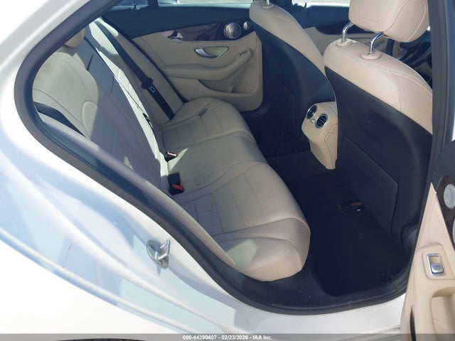 Продажа на аукционе авто 2015 Mercedes-benz C 300, vin: 55SWF4JB7FU084424, номер лота: 44390407