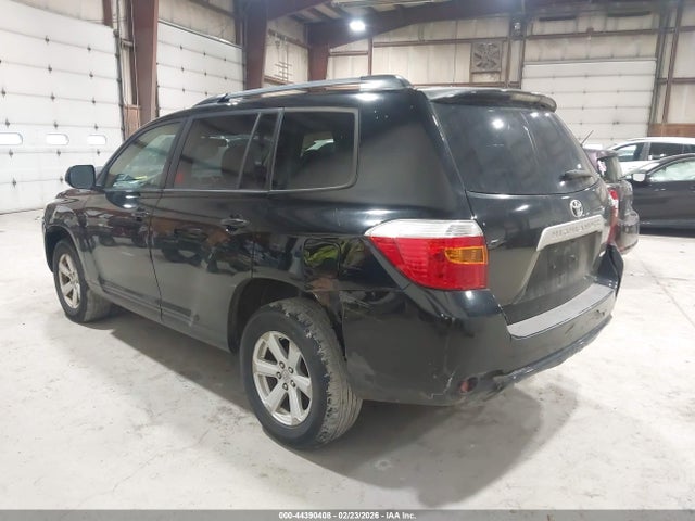 2010 TOYOTA HIGHLANDER 5TDBK3EH1AS001773 Photo 2