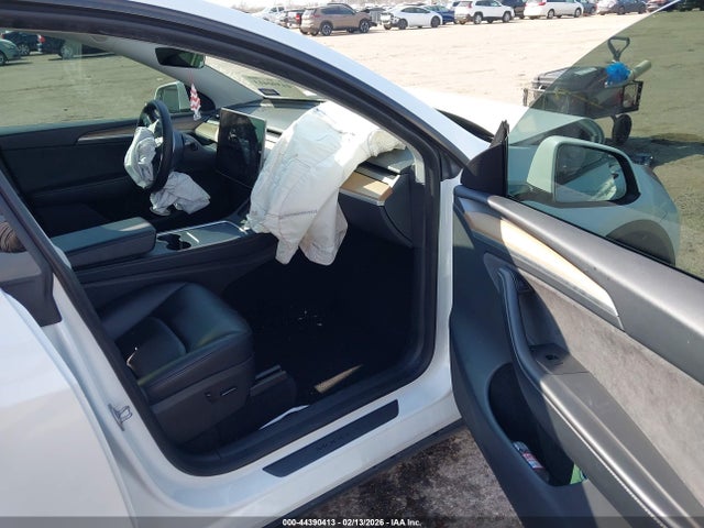 2023 TESLA MODEL Y 7SAYGDEE5PA137442 Photo 4