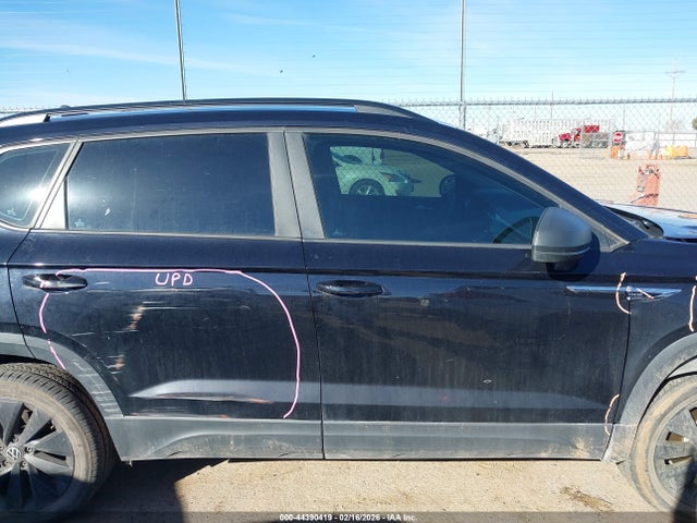 Aukcja sprzedaży 2022 Volkswagen Taos 1.5t S, vin: 3VVAX7B23NM079015, numer aukcji: 44390419