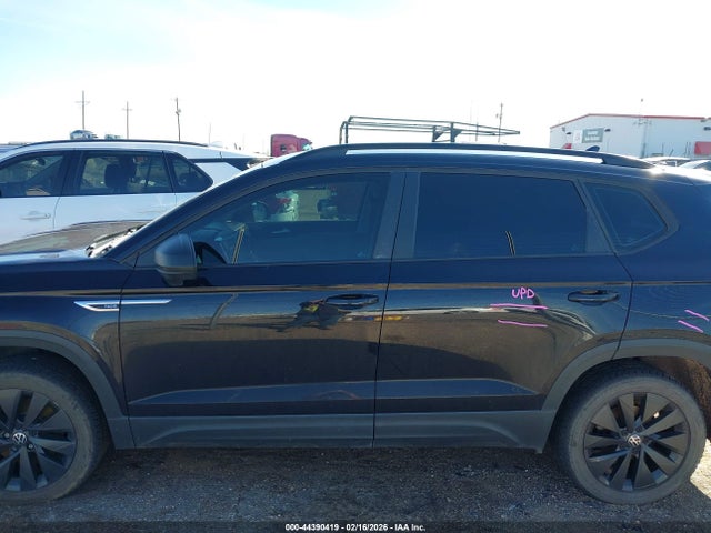 Aukcja sprzedaży 2022 Volkswagen Taos 1.5t S, vin: 3VVAX7B23NM079015, numer aukcji: 44390419