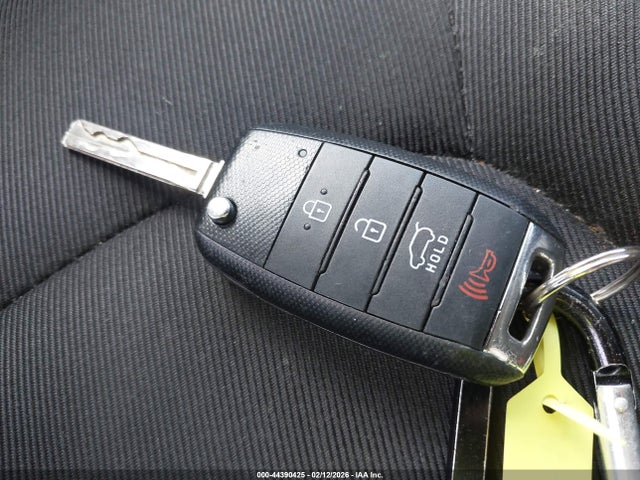 KNDJP3A54J7585914 KIA SOUL +