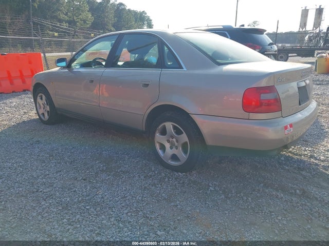 1999 AUDI A4 WAUED28D4XA043500 Photo 2