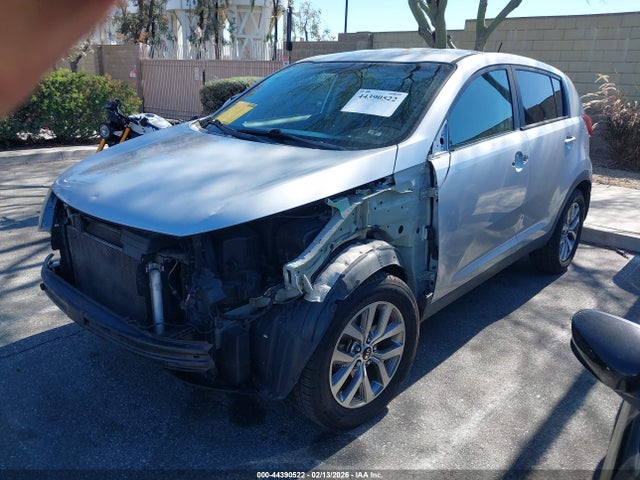KIA Sportage Lx 2016 KNDPB3AC0G7796463 Image 2