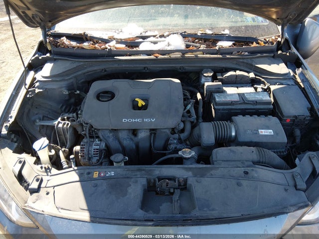 5NPD84LF1JH369083 Hyundai Elantra Value Edition