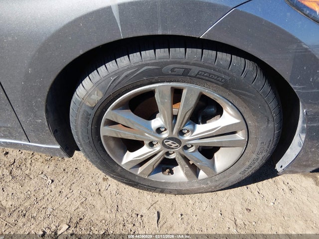 5NPD84LF1JH369083 Hyundai Elantra Value Edition