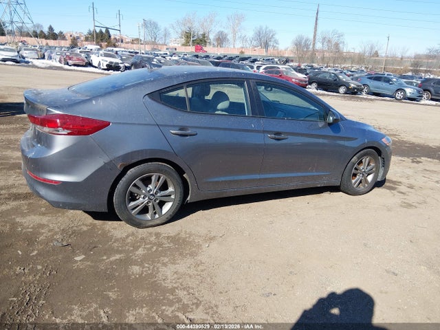 5NPD84LF1JH369083 Hyundai Elantra Value Edition