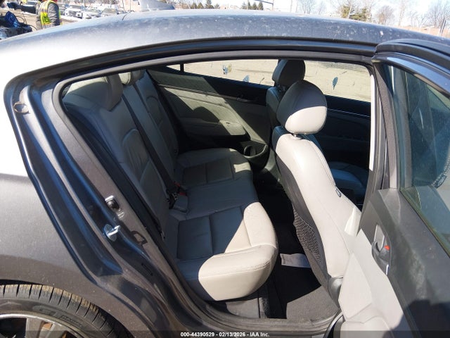 5NPD84LF1JH369083 Hyundai Elantra Value Edition
