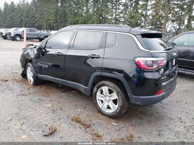 Jeep Compass Latitude 4x4 2022 3C4NJDBB8NT102486 Image 3