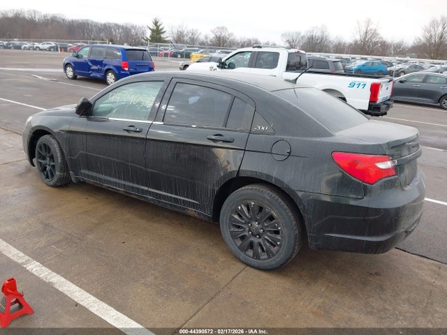 2012 CHRYSLER 200 1C3CCBHG1CN225668 Photo 2