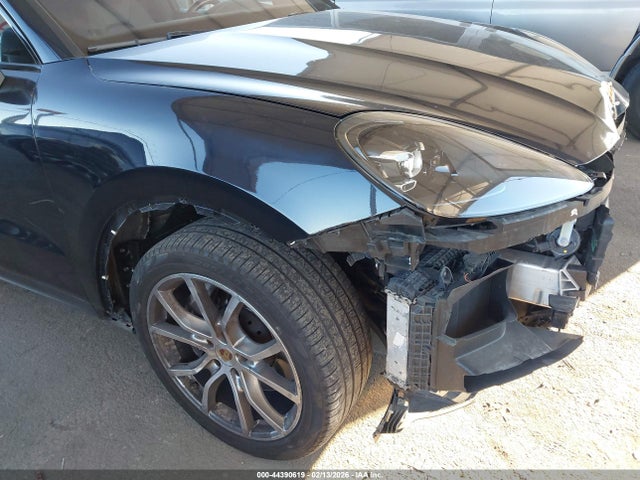 Porsche Cayenne Platinum Edition 2023 WP1AA2AY0PDA05766 Image 19