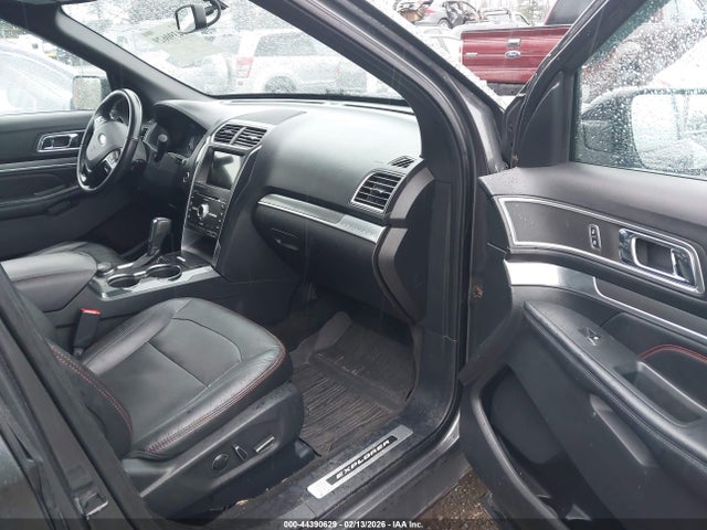 1FM5K8GT2HGA05648 Ford EXPLORER SPORT