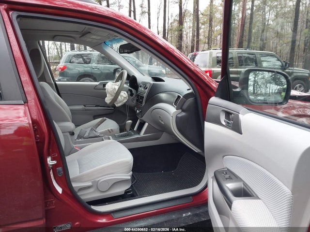 44390652 :رقم المزاد ، JF2SHADC5CH413132 vin ، 2012 Subaru Forester 2.5x Premium مزاد بيع