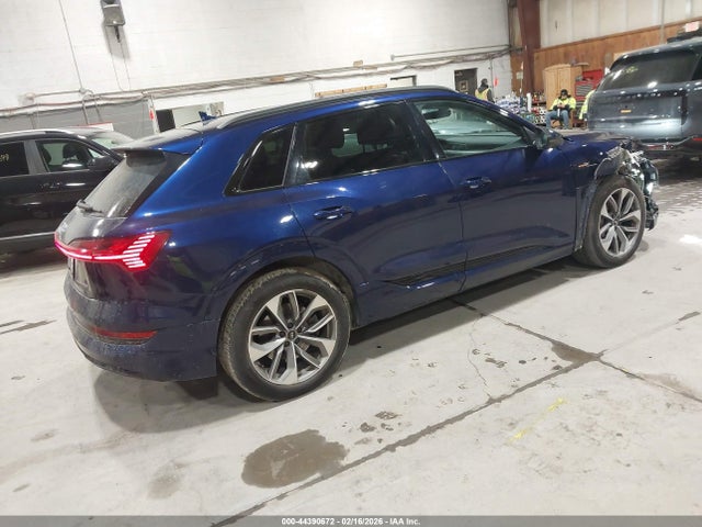 WA1LAAGE2MB037816 Audi E-tron Premium Plus Quattro