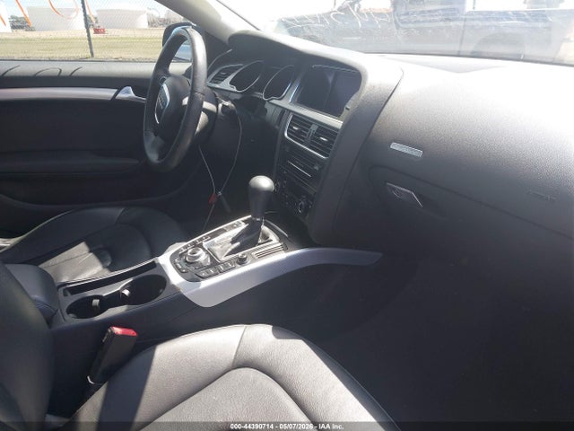Продаж на аукціоні авто 2011 Audi A5 2.0t Premium, vin: WAULFAFR6BA034042, номер лоту: 44390714