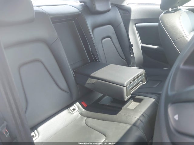 Продаж на аукціоні авто 2011 Audi A5 2.0t Premium, vin: WAULFAFR6BA034042, номер лоту: 44390714