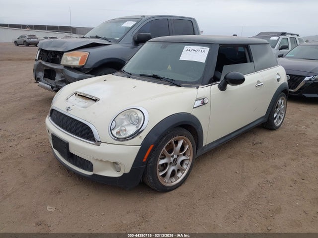 2010 MINI COOPER S WMWMF7C56ATW89409 Photo 1