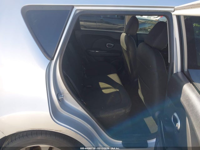 KNDJP3A56G7820984 KIA SOUL +