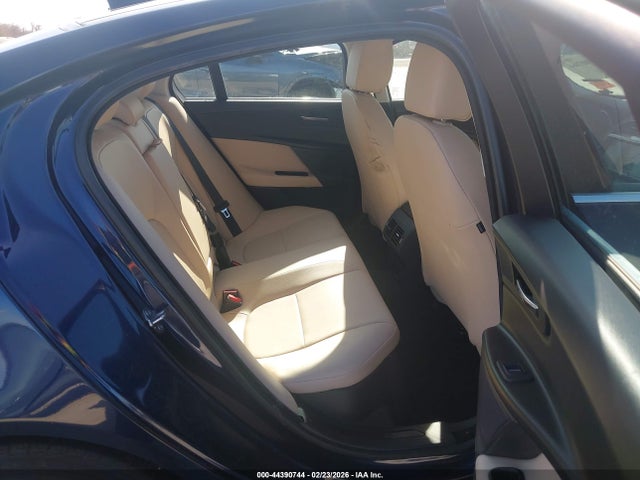 SAJAD4FXXKCP44308 Jaguar Xe 25t Premium