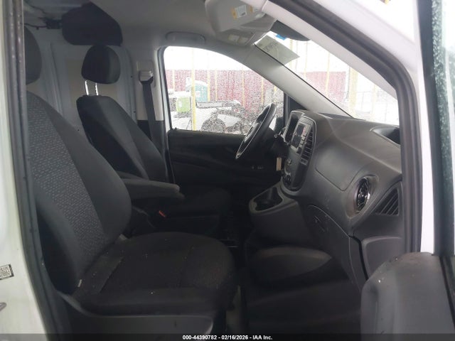 2023 MERCEDES-BENZ METRIS W1YV0BEYXP4253406 Photo 4